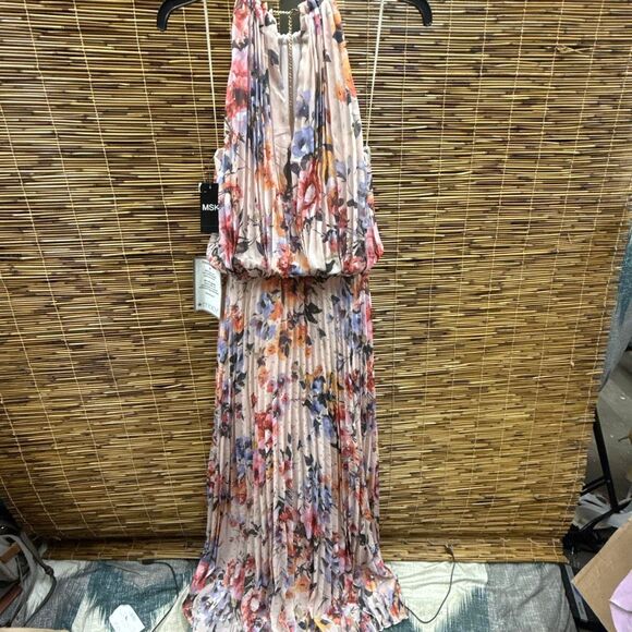 Sam and Jess Floral Sleeveless Evening Gown, size 8, Pink - Picture 3 of 3